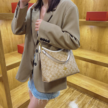 Nuevo Bolso Bandolera Ligero <span class=keywords><strong>de</strong></span> PU <span class=keywords><strong>para</strong></span> <span class=keywords><strong>Mujer</strong></span>, Multiusos, Ajustable, Personalizado OEM, Impermeable, Venta al Por Mayor - Product Image 4