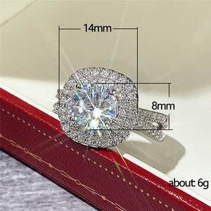 Anello di fidanzamento rotondo con cuori e frecce per donna, gioielli eleganti e scintillanti - Product Image 5