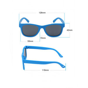 2025 Lunettes <span class=keywords><strong>de</strong></span> <span class=keywords><strong>soleil</strong></span> personnalisées pour garçons et filles Lentilles TAC polarisées flexibles avec sangle pour enfants - Product Image 2