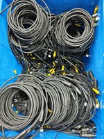 Otomobil ve Elektronik Uygulamalar için 4 Pinli PVC Dış Mekan Düz Kalıplı RCA AV Kablo Demeti