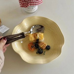 Assiette en céramique jaune irrégulière, couleur unie, passe au lave-vaisselle, pour salade de fruits, pâtes, légumes, usage domestique, cadeau personnel - Product Image 4