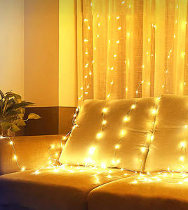 Guirlande de rideau de fenêtre USB Power 3x3m blanc chaud LED Festoon Lights avec télécommande Star Style <span class=keywords><strong>pour</strong></span> la décoration extérieure du Nouvel An et de Noël - Product Image 3