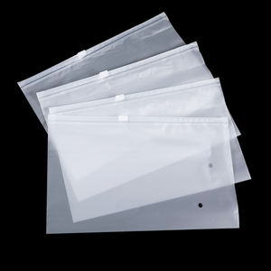 กระเป๋าซิปใสเคลือบด้านสำหรับใส่เครื่องสำอางพิมพ์ลายได้ตามต้องการ - Product Image 1