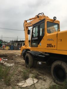 Pelle sur pneus Hyundai 200W-5 à haut rendement Original Japon Multifonctionnel Bonne condition Utilisé Hyundai 60w 120w 210w 150 Vente - Product Image 3