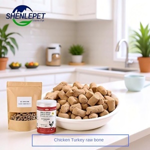 Snack Liofilizzati per Cani e <span class=keywords><strong>Gatti</strong></span> con Ossa di Pollo e Tacchino Crude Personalizzati OEM - Product Image 5