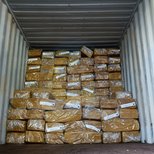 Caoutchouc naturel de qualité supérieure SVR3L, matière première pour élastiques, semelles de chaussures, adhésifs - Haute résistance, jaune clair NGOC - Product Image 1