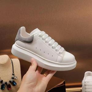 Chaussures de style sneaker originales de qualité supérieure, chaussures décontractées pour hommes et femmes, chaussures blanches tendance - Product Image 3