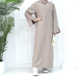 2024 tinta unita semplice abito Abaya chiuso a fessura <span class=keywords><strong>maniche</strong></span> <span class=keywords><strong>lunghe</strong></span> <span class=keywords><strong>con</strong></span> tasche laterali e cerniera posteriore da donna Muslim Casual Abaya - Product Image 2