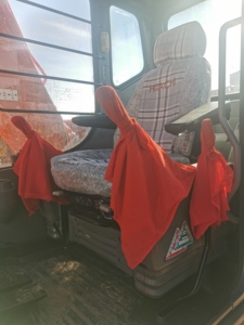 Excavatrice hydraulique sur chenilles d'occasion Hitachi ZX130H-5A de 13 tonnes, d'origine japonaise, avec moteur, boîte de vitesses et puissance de 69 kW, à vendre - Product Image 6