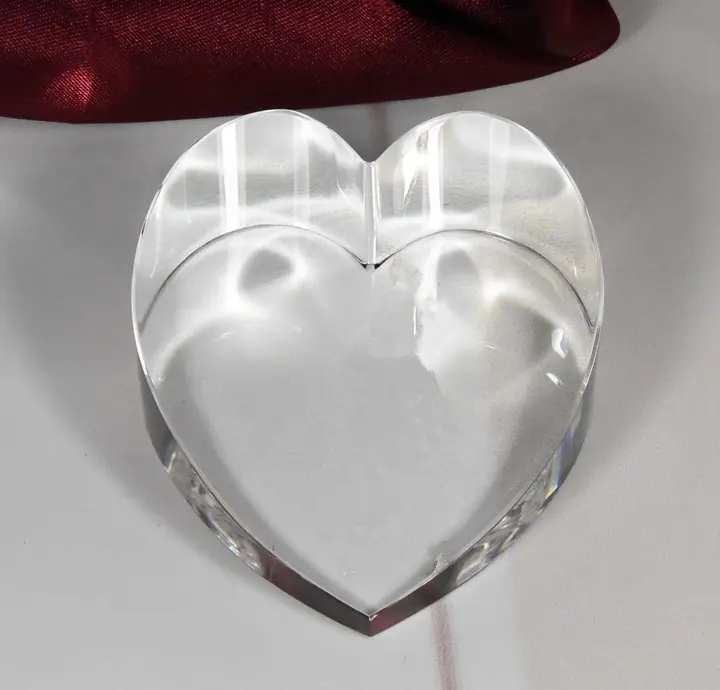 MH-ZZ046 Ukiran K9 Kristal Hati Bening Kaca Pemberat Kertas Kristal Kosong Pemberat Kertas