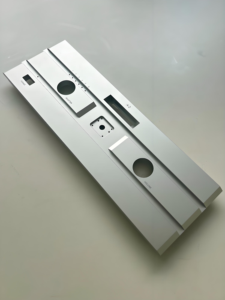 <span class=keywords><strong>Panneaux</strong></span> audio avant en aluminium anodisé noir brossé, usinage CNC personnalisé, services d'amplificateur en aluminium à prix abordable - Product Image 6