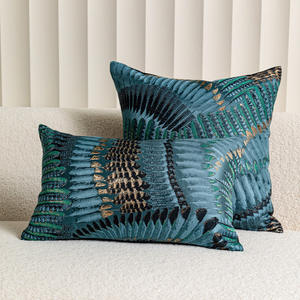 <span class=keywords><strong>Housse</strong></span> de <span class=keywords><strong>coussin</strong></span> décorative gris et blanc, taie d'oreiller en satin jacquard de luxe avec motif plume - Product Image 3