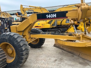 รถเกรดเดอร์ CAT 140H 140K 160G 16G 120M 160M 12H 16G 14H 140G GD511 GD623 GR180 GR215 GR1803 GR2153 ผลิตในญี่ปุ่น ลดราคา - Product Image 3
