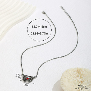 Collar con colgante de garra de corazón de esqueleto, aleación de zinc, estilo gótico punk para fiesta, hombres y mujeres - Product Image 4