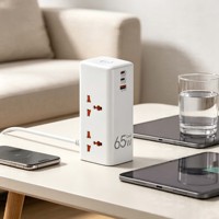 Bloc multiprise de bureau 65W GaN à charge rapide 10A avec 4 prises CA, 1 port USB-A, 2 ports USB-C et câble de 2m