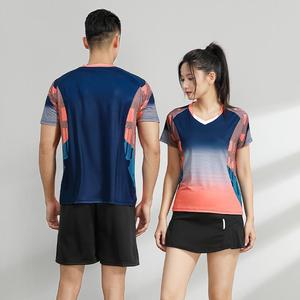 T-shirt de sport personnalisé pour hommes, respirant et léger, avec impression numérique, idéal pour le badminton, le tennis et l'entraînement quotidien. - Product Image 5