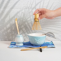 Ensemble de matcha de luxe en céramique avec motif de baleine, bol en céramique peint à la main, fouet en bambou, support pour fouet, kit de matcha, ensemble cadeau, kit de démarrage