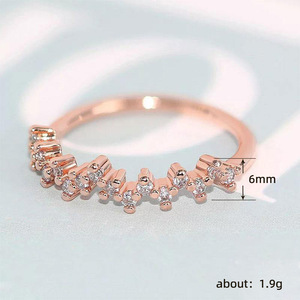 Anello Impilabile con Pavé di Stelle per Donne, Gioiello da Dito Scintillante e Romantico - Product Image 5