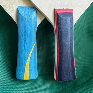 Hoja de raqueta de tenis de mesa de carbono triangular/en forma de lágrima personalizada OEM de YoungJoy. - Product Image 4