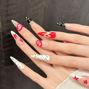 Uñas Postizas Acrílicas Hechas a Mano de Alta Calidad con Diseño de Bloques de Color Estrella Roja y Decoración Dorada, Estilo Dulce y Moderno, Venta al por Mayor - Product Image 2