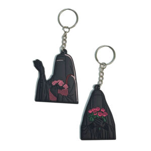 Llavero de PVC con diseño de mascota de parque temático, personalizado de fábrica, impreso en 2D, de cloruro de polivinilo suave - Product Image 3