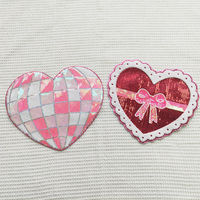 Patchs thermocollants personnalisés en gros pour la Saint-Valentin, grands nœuds, cœurs, paillettes, broderies en chenille pour vêtements