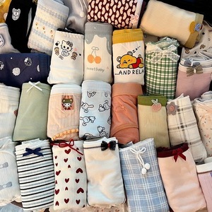 <span class=keywords><strong>Slip</strong></span> da <span class=keywords><strong>Donna</strong></span> in Puro Cotone Multi-Stile a Prezzi Scontati, Taglie M <span class=keywords><strong>L</strong></span> XL per Giovani Donne, Traspiranti con Motivi Assortiti - Product Image 4