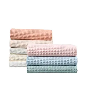 Customize New Design Newborn Soft Thermal Design Swaddling Blanket Nursery Knit Waffle Weave Cotton Baby Muslin Blanket