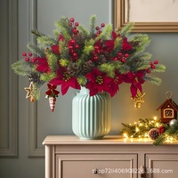 Bouquets de branches de pin de Noël artificielles en plastique simulé, avec aiguilles de pin et baies rouges, moulées par injection, pour l'exportation transfrontalière
