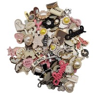 Lot de breloques DIY pour coques de téléphone, assortiment aléatoire, en acrylique, perles, lettres, formes géométriques, fleurs, à dos plat, pour chaussures Crocs, pinces à cheveux, artisanat, vente en gros