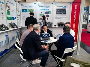 TDO 0.23インチ 16:10 マイクロOLED 640x400 フルカラー/モノクロ（白/緑/赤）超小型3255PPIディスプレイ（ARグラス＆ナイトビジョン用） - Product Image 6