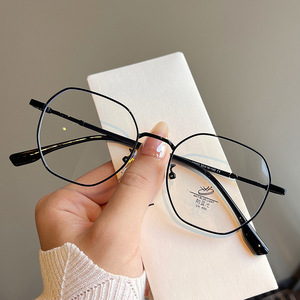 Qianai Monturas de gafas geométricas de metal para mujer, montura octogonal completa, anti UV y anti luz azul, tendencia de moda R4 69053 - Product Image 3