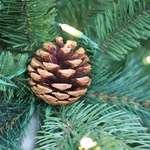 <span class=keywords><strong>Sapin</strong></span> de Noël artificiel pré-éclairé avec des cônes de pin et des baies rouges pour la décoration de la maison, du bureau et des fêtes, plusieurs tailles - Product Image 3