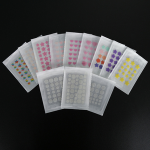 Miếng dán trị mụn Hydrocolloid chứa axit salicylic của Hàn Quốc, sản phẩm trị mụn cho mặt, dạng chấm, miếng dán trị mụn - Product Image 4