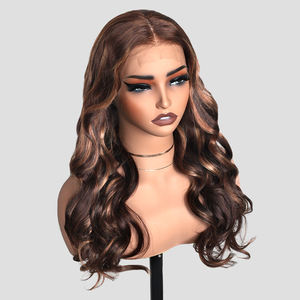 T4P4/27 #   Perruques sans colle à ondulations lâches en <span class=keywords><strong>cheveux</strong></span> humains, perruque à dentelle frontale 13x4 avec nœuds décolorés, raie classique et mèches ombrées - Product Image 4