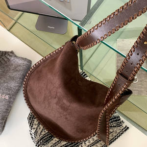 กระเป๋าหนังนิ่มสะพายไหล่สำหรับผู้หญิงกระเป๋าสไตล์โบฮีเมียนสำหรับวันหยุดฤดูหนาว - Product Image 6