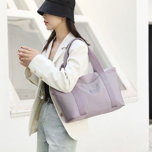 2024 primavera nueva moda coreana Color sólido lona INS bolso de hombro bolso de mano que combina con todo cremallera poliéster bolso de mensajero para mujer - Product Image 3
