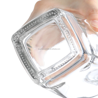 Forme carrée de conception OEM 375ml 500ml 700ml 750ml 1L Bouteille de vodka à liqueur en verre