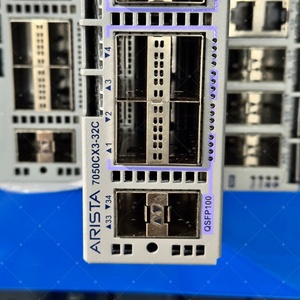 Commutateur réseau Arista DCS-7060CX-32S-F Enterprise 10 Gigabit Ethernet 32 ports avec fonction PoE et capacité de 420 Gbit/s - Product Image 4