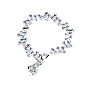 สร้อยข้อมือควีนมาร์เธอร์แซทเทิร์น รุ่นสแควร์สเต็ปคุณภาพสูง จี้หินธรรมชาติทรงสี่เหลี่ยม 18K - Product Image 1