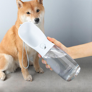 Bouteille d'eau portable pour animaux de compagnie, pour chiens et chats, pour les voyages en plein air, avec grande capacité et conception anti-fuite - Product Image 1