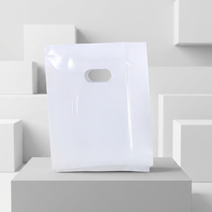 Viet Nam Eco Foldable Gift Bags Custom Logo Wholesale Jewelry <b>Packaging</b> With Sleek Die-Cut Handles For Retail - Product Image 1