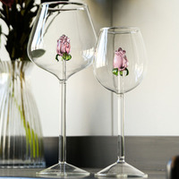 Hoogwaardige groothandel champagne huishoudelijke Valentijnsgeschenk creatieve 3D roze glazen roos ingebouwde rode en witte wijnglazen beker