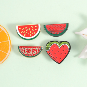 Broche en émail motif pastèque symbole Palestine, forme cœur mignonne, bijou fantaisie d'été, cadeau - Product Image 2