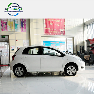 Toyota Yaris 1.6E Glamour Edition 2011, boîte manuelle, conduite à gauche, berline essence 4 cylindres, véhicule d'<span class=keywords><strong>occasion</strong></span>, sièges clairs, <span class=keywords><strong>livraison</strong></span> immédiate - Product Image 5