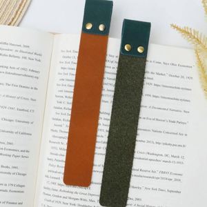 ที่คั่นหนังสือหนัง PU สีสันสดใส สไตล์โมเดิร์น สำหรับนักเรียน แบบเรียบง่าย พกพาสะดวก ของขวัญสำหรับคนรักการอ่าน - Product Image 1