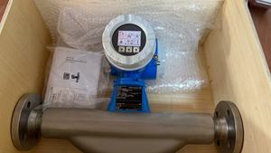 Débitmètre ultrasonique E+H 83F en acier inoxydable pour la mesure précise de l'eau, du gaz, de l'huile, des liquides et de l'air - Product Image 5