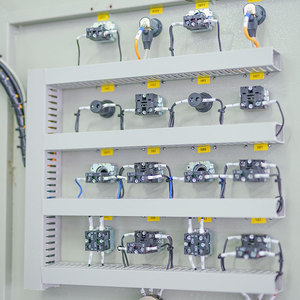 กล่องควบคุมไฟฟ้ากลางแจ้ง Meygo 48 ช่อง ตู้จ่ายไฟ AC อุปกรณ์ไฟฟ้า "กล่องควบคุม VFD-132 Meygo" - Product Image 2