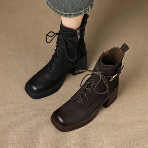 Chaussure artisanale à boucle large, style rétro, à talon unique, bout rond, en cuir véritable, imperméable, durable, à semelle souple et antidérapante - Product Image 6