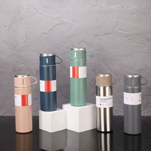 Juego <span class=keywords><strong>de</strong></span> regalo con <span class=keywords><strong>3</strong></span> tapas aisladas Flasche Mit Tasse, frasco <span class=keywords><strong>de</strong></span> vacío, botella <span class=keywords><strong>de</strong></span> agua, taza, vaso elegante, <span class=keywords><strong>3</strong></span> tapas para una bebida <span class=keywords><strong>de</strong></span> café perfecta - Product Image 2